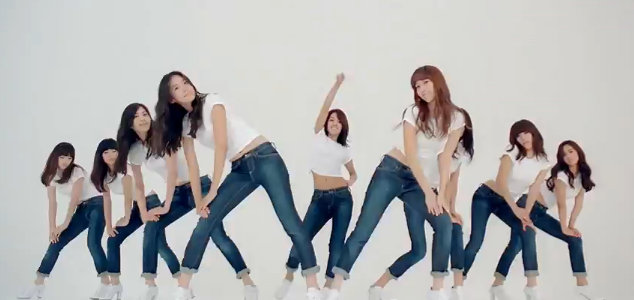 Me Meisje motief SNSD in white tees and blue jeans music video dancing queen | the quiet  voice